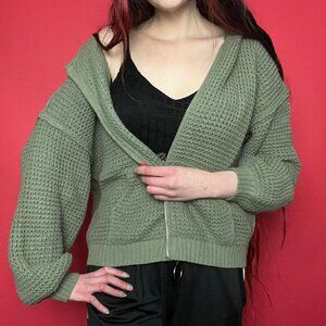 Miracle / forest green zip up sweater 🩶💚​